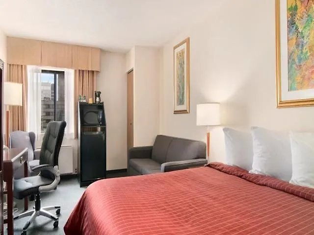 Hotel Travelodge By Wyndham Edmonton South