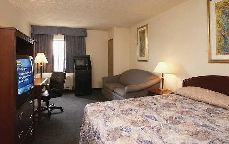 Travelodge By Wyndham Edmonton South 3*,  Canadá