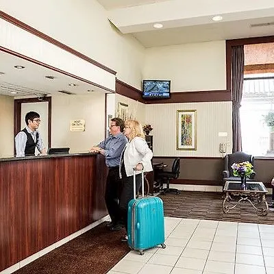 Travelodge By Wyndham Edmonton South 3*,  Kanada
